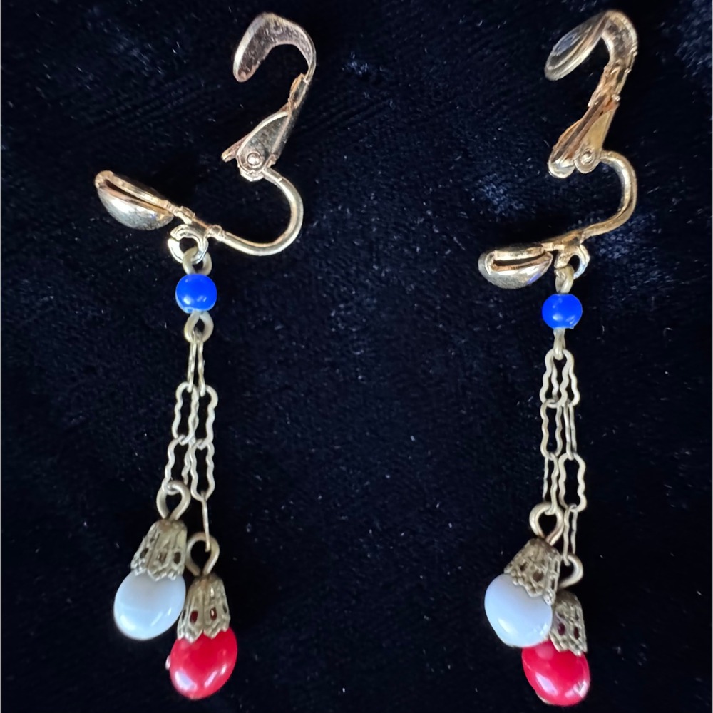Vintage Style Red White Blue Triple Chain Dangle Clip On Earrings 2" Patriotic - Picture 3 of 3
